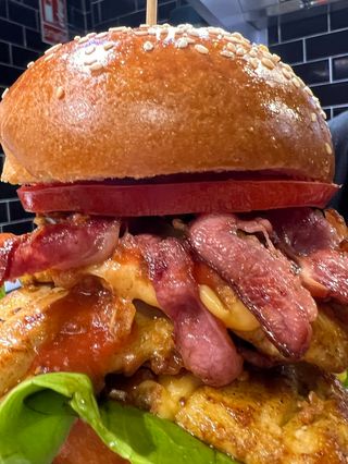 Menú BBQ Chicken Burger