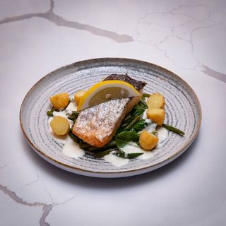 File de somon la cuptor 