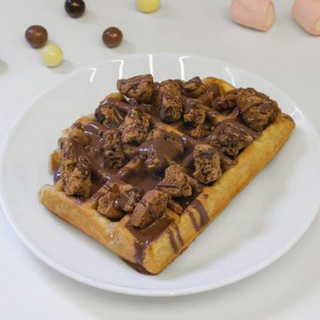 Gofre con nutella y cookies