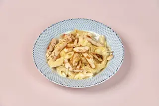 Quattro formagio di polo pasta