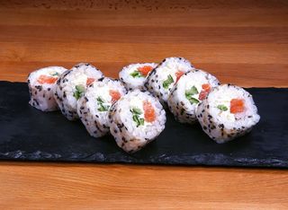 Оризово маки Филаделфия (8бр-210г)