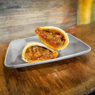 Empanada de Ternera Cortada a Cuchillo