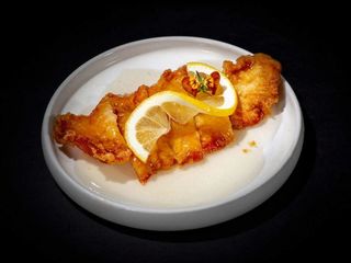 Pollo fritto in salsa al limone