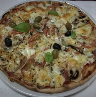 Pizza Regina