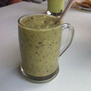 Jus D'avocat Aux Fruits Secs