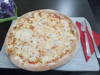Pizza Quattro Formaggi