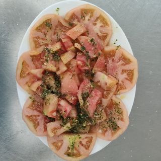 Ensalada De Tomates Aliñados (Ración)