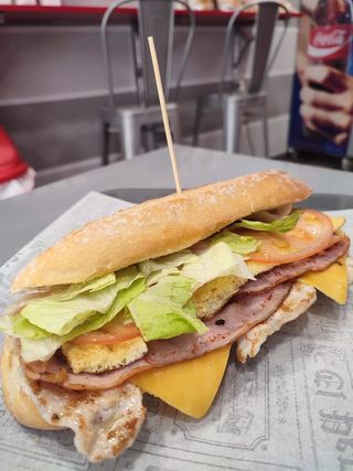 Bocadillo de pollo