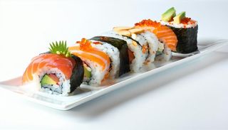 Sakura 54 pezzi sushi con 3 piatti