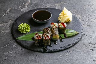 Макі-рол з лососем 1 шт