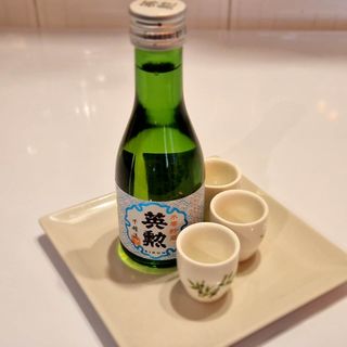 Sake Eikun japonés (180 ml.)