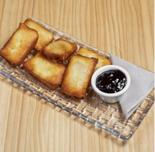 Crujientes De Queso Brie.