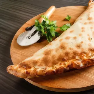 Піца Кальцоне велика