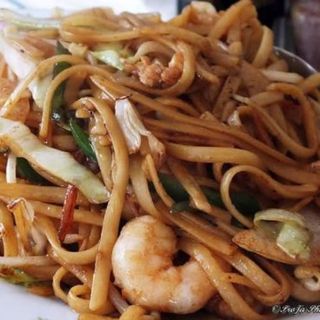 Tallarines tres delicias