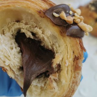 Croissant z Nutellą