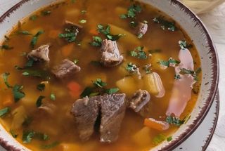 Ciorbă de văcuță