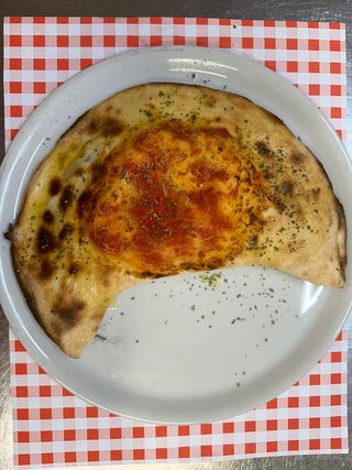 Pizza Calzone