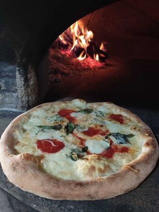 Pizza Quattro Formaggi Ø30cm