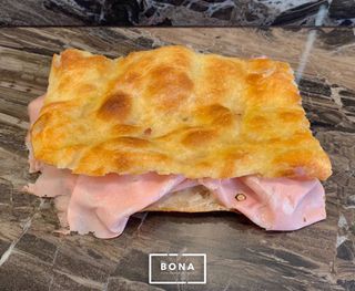 Ripiena con mortadella 1/4 teglia