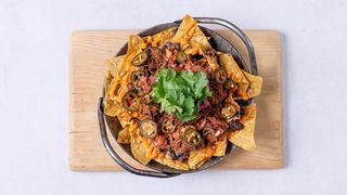 Naładowane totoposy z wieprzowiną achiote