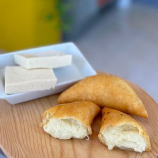 Empanada De queso 