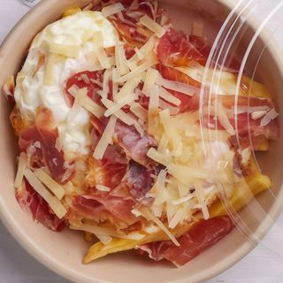 HUEVOS ROTOS CON JAMÓN IBÉRICO DE GUIJUELO