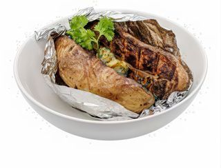 Patatas asadas con mantequilla y especias