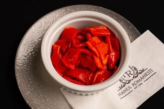 Salata de ardei copți
