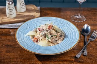 Linguini Pollo con Limone