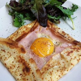 Crep jamón dulce , queso mozarella y huevo