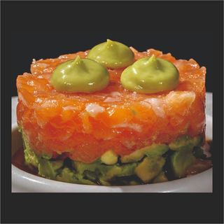 260 tarta salmon aguacate arroz 