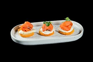 12. Bruschette sake affumicato