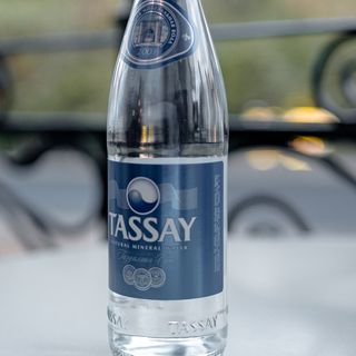 Вода Tassay с газом 