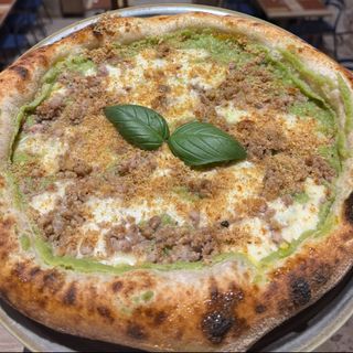 PIZZA DEL MESE CON BROCCOLI 