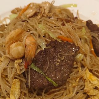 30A. Fideos fritos con gambas 