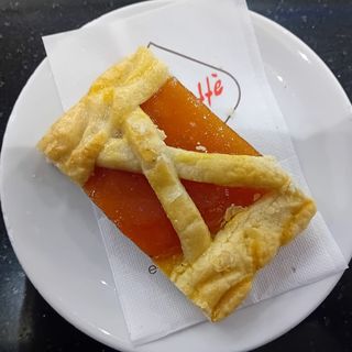 Crostatina trancio chiaro marmellata albicocca