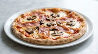 Pizza Funghi Prosciutto
