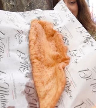 Pizza fritta con scarola