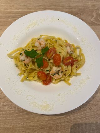 Paste cu creveți si dovlecel