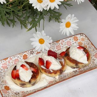 Sirniki sa suvom kajsijom