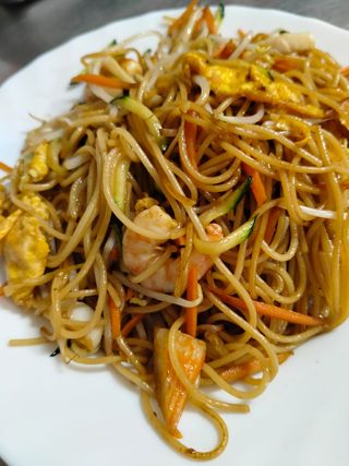 Spaghetti italiani con frutti di mare