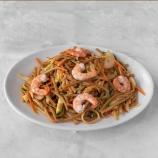 23. Tallarines Fritos Con Gambas