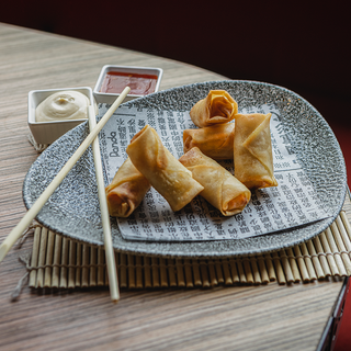 Spring Rolls de Pollo y Verduras (6 Uds.) 