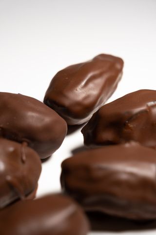 Финики в шоколаде (6шт)