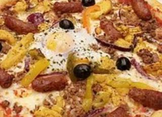 Pizza normal tunisienne 