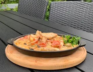 Пательня з морепродуктами (450г)