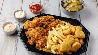 Platou mixt crispy, nuggets pui