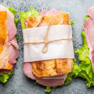 1/2 Bocadillo De Jamón A La Plancha