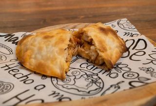 Empanada De Pollo (1 Ud.)