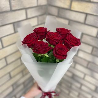 წითელი ვარდები